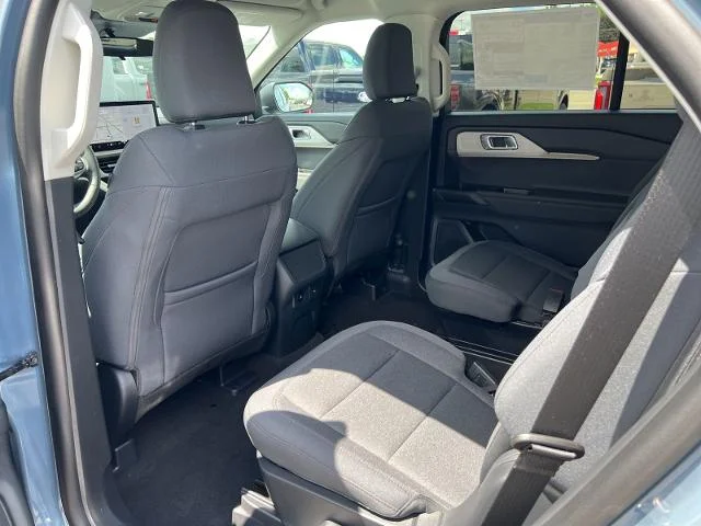 New 2026 Vapor Blue Metallic Ford Active image 82