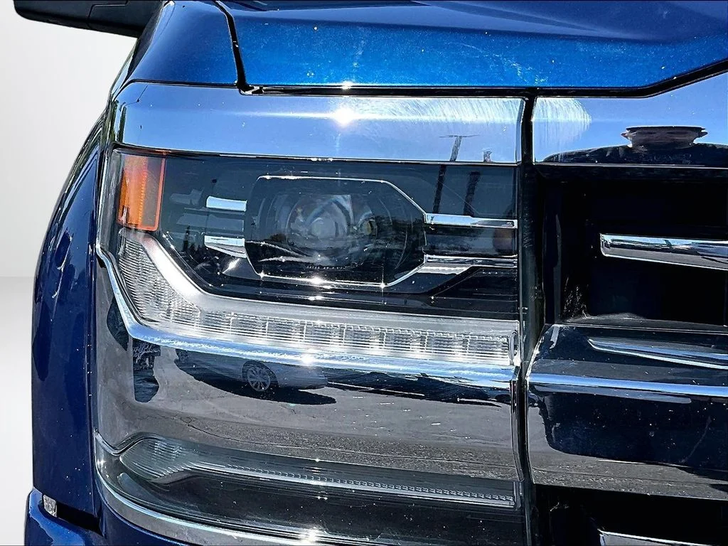 Used 2017 Blue Chevrolet High Country image 30