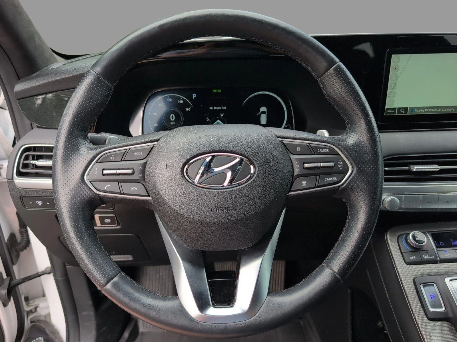 Used 2022 Hyper White Hyundai Calligraphy image 28
