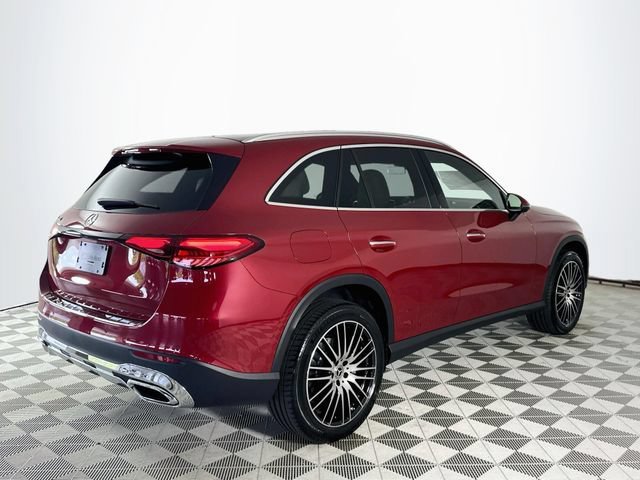 New 2026 MANUFAKTUR Patagonia Red Metallic Mercedes-Benz GLC 300 image 38