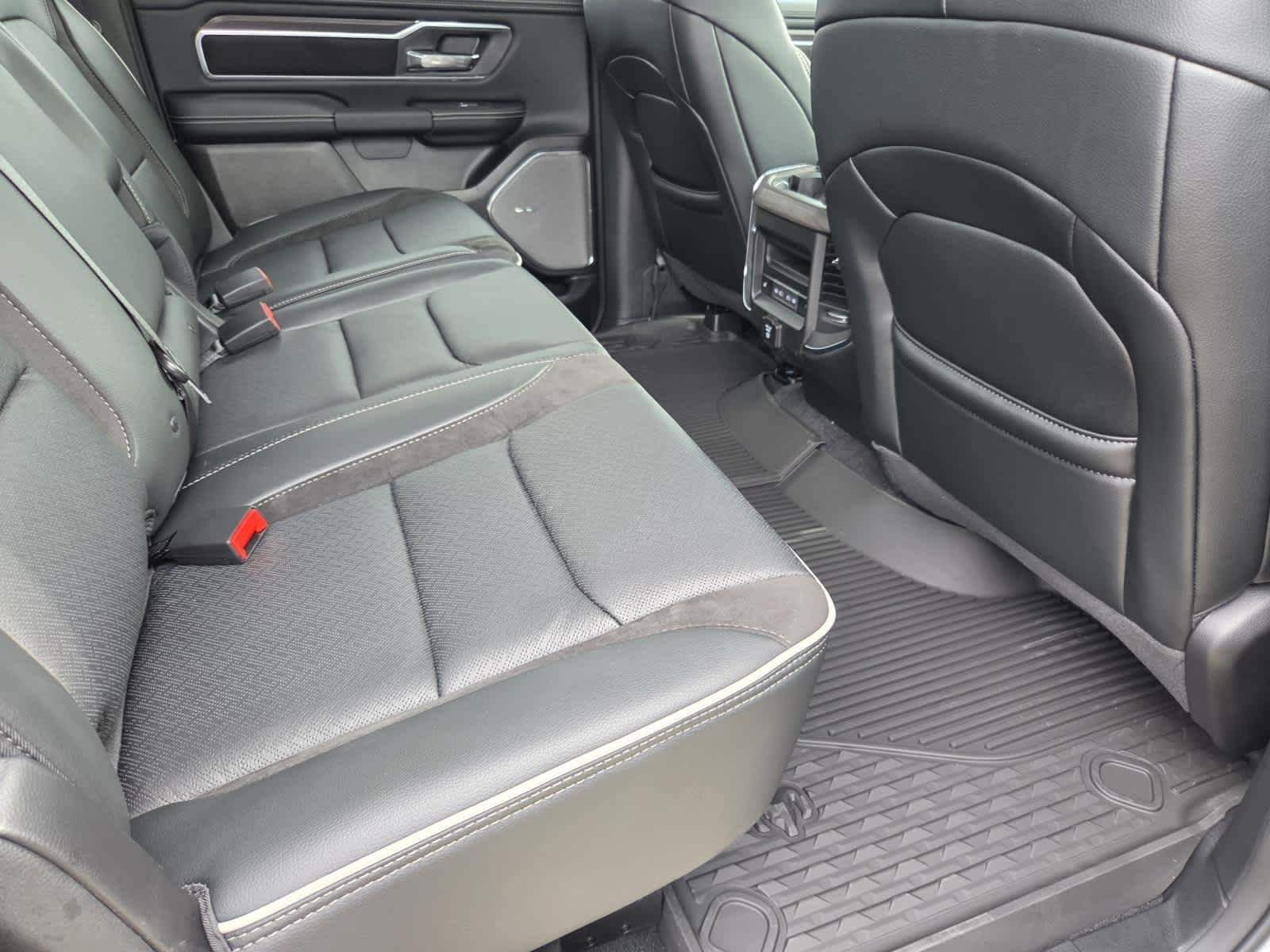 2027 RAM Ram 1500 Pickup Laramie - Photo 11