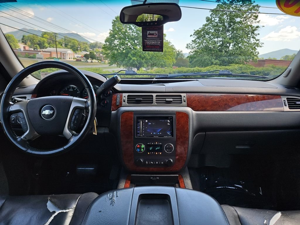 Used 2010 Beige Chevrolet LTZ image 13