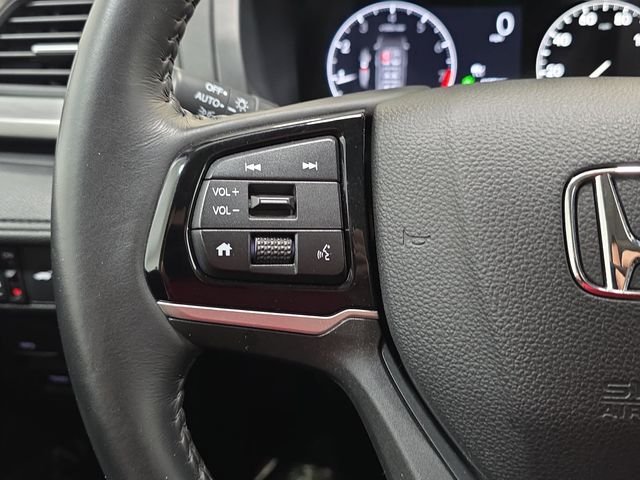 Used 2025 White Honda EX-L image 16