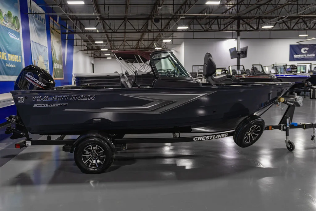 New 2025 GUNMETAL Crestliner  image 3