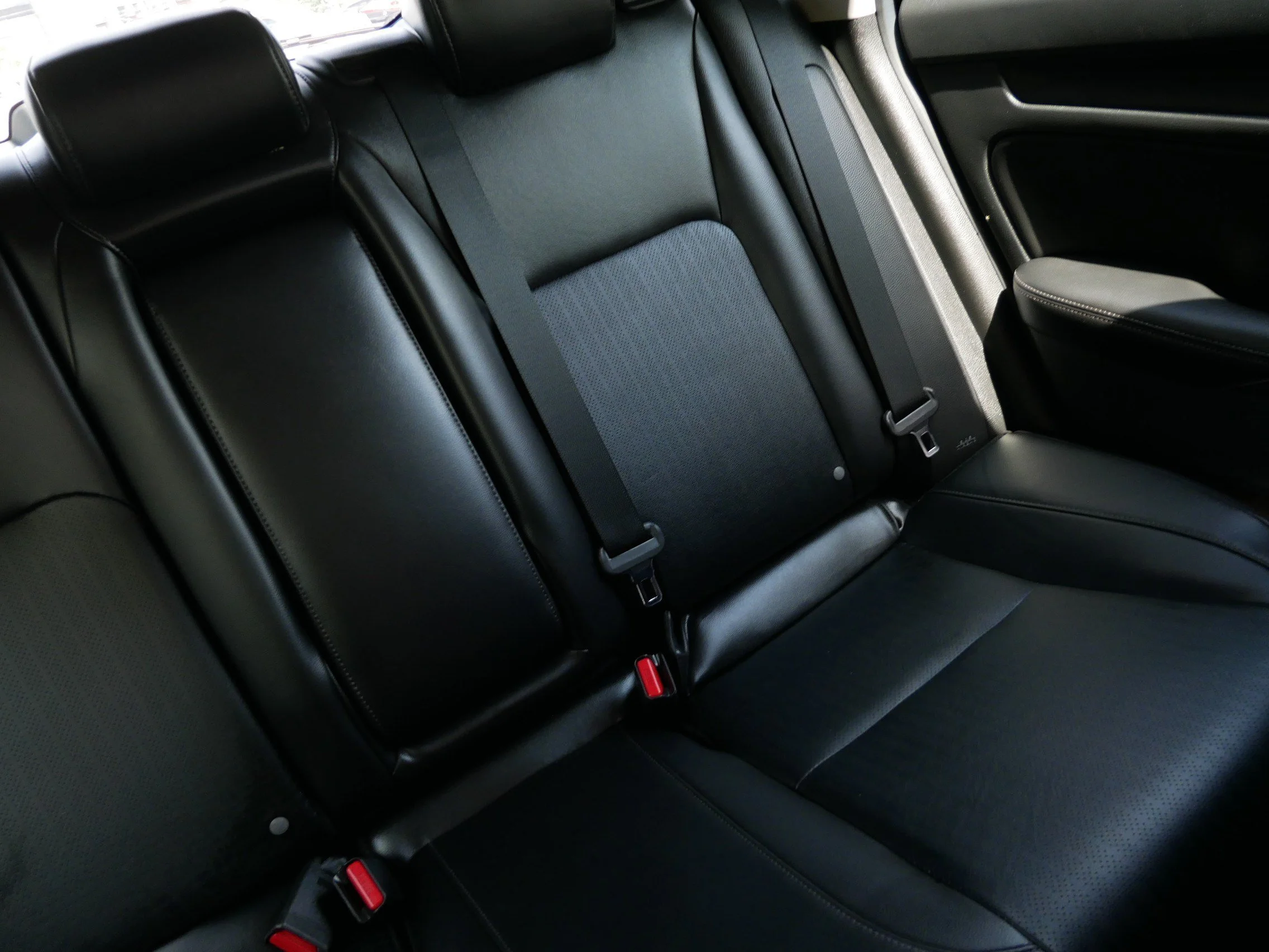2024 Honda Civic Hatchback EX-L - Photo 15