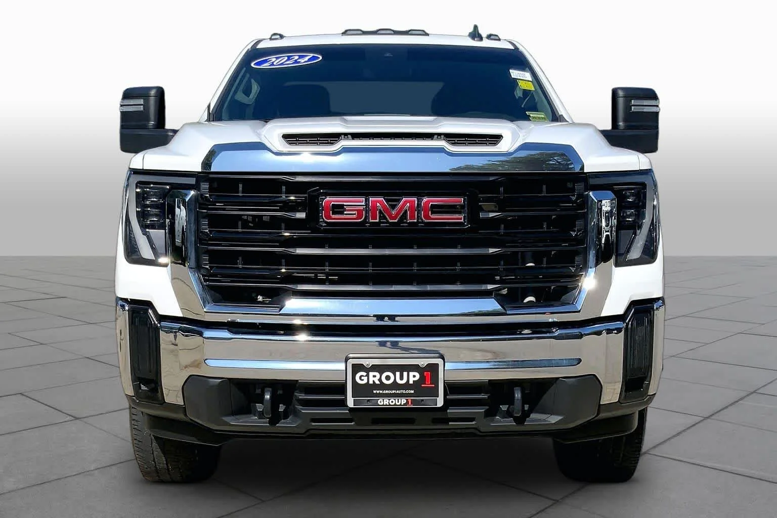 Used 2024 Summit White GMC Pro image 4