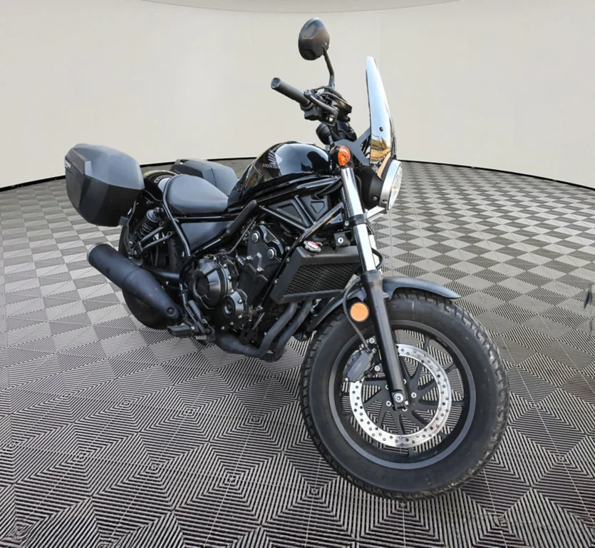 Used 2018  Honda 500 image 1