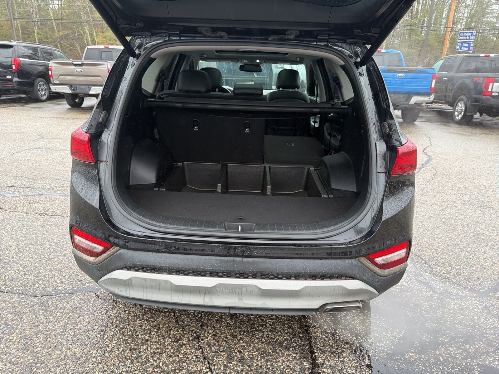 View vehicle photo 7