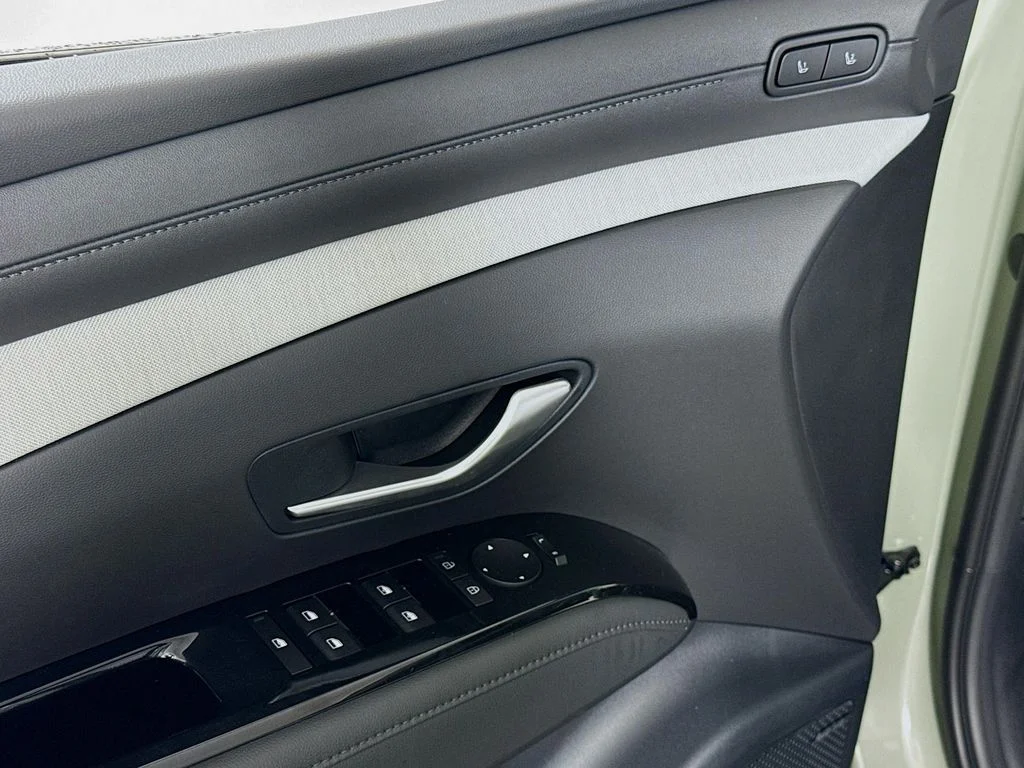 2025 Hyundai Santa Cruz Limited - Photo 18
