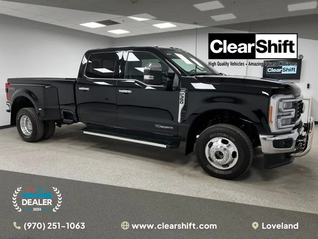 2023 Ford F-350 Lariat 4x4 Crew Cab 176 in DRW's photo