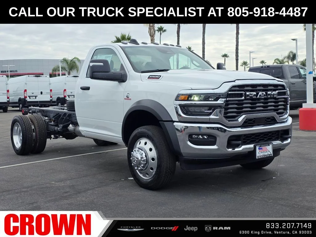 New 2026 Bright White Clearcoat RAM Tradesman image 3