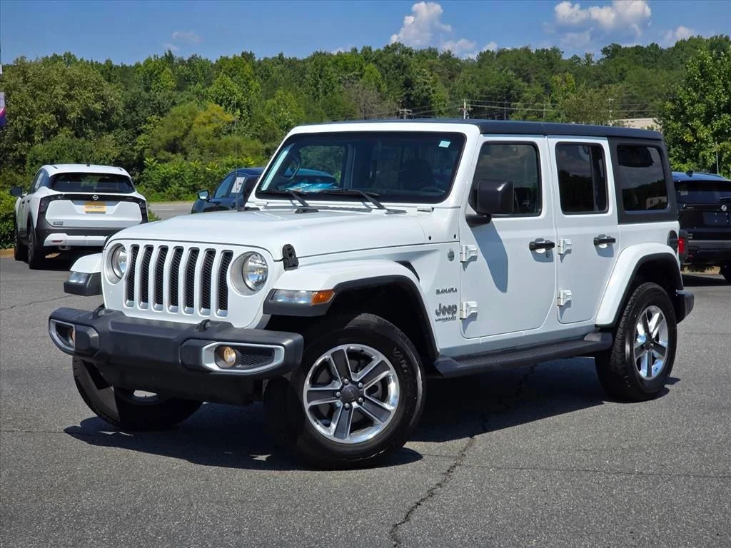 Used 2021 White Jeep Unlimited Sahara image 2