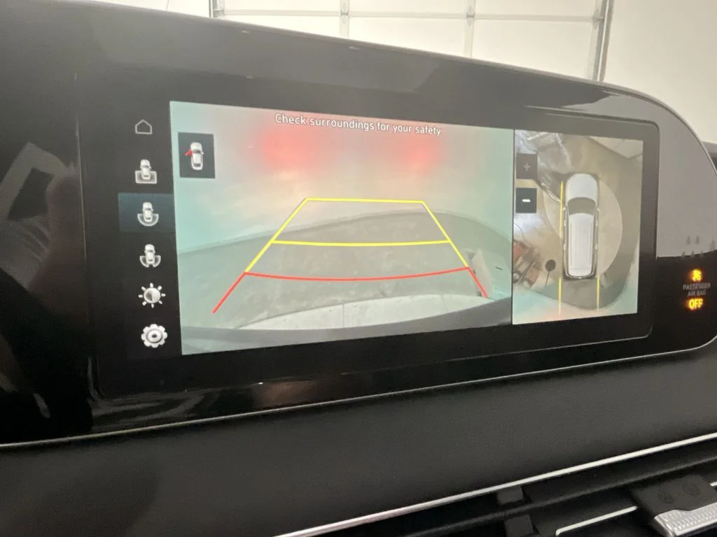 Used 2020 White Hyundai Limited image 21