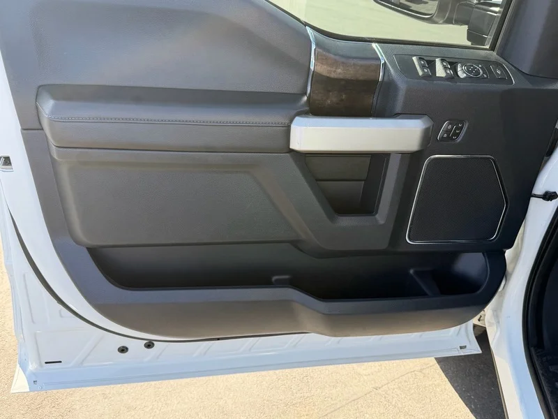 2022 Ford F-350 Super Duty Lariat - Photo 18