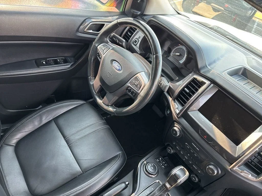 Used 2019 White Ford Lariat image 29