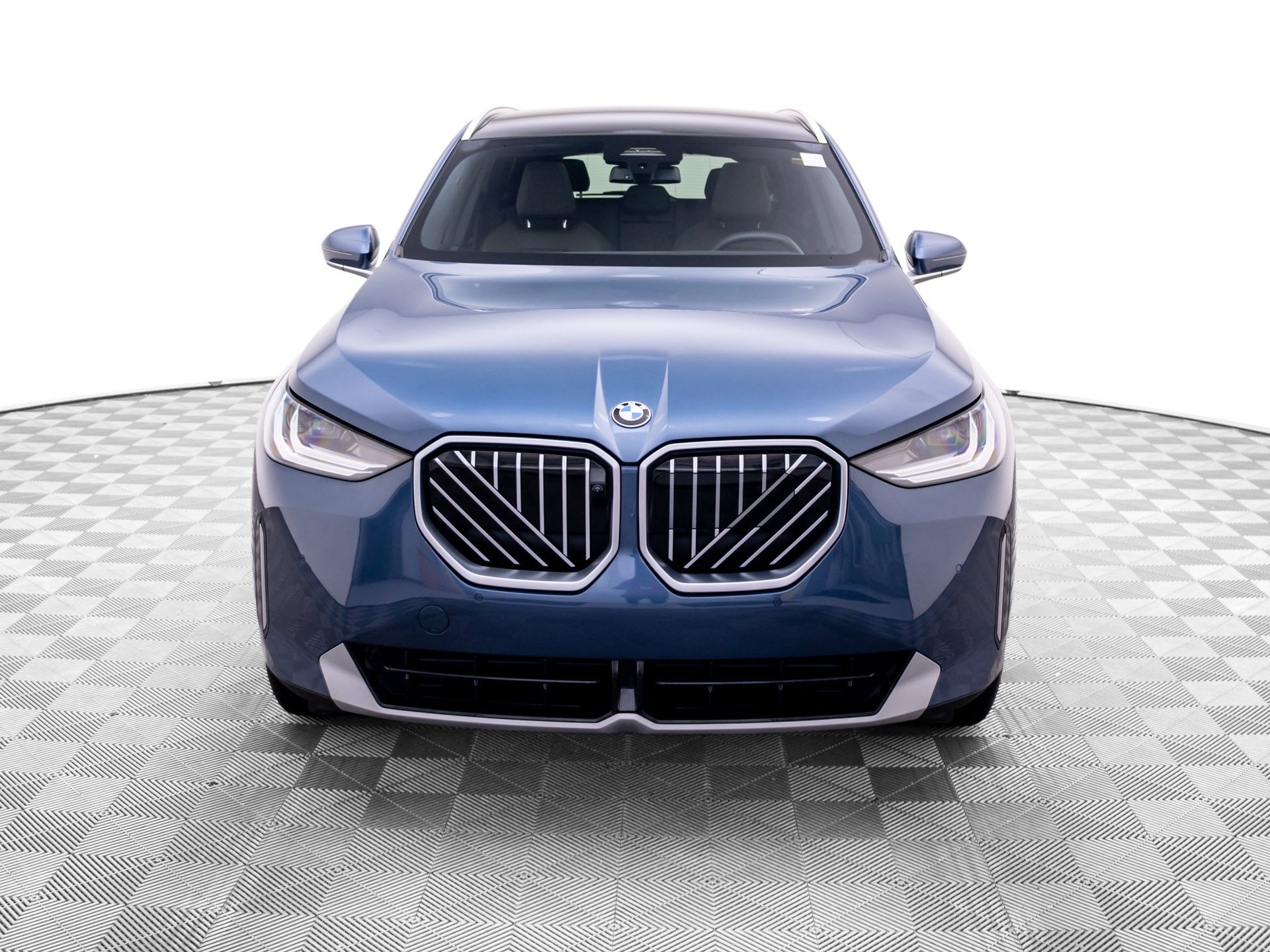 Certified Used 2025 Arctic Race Blue metallic BMW 30 xDrive image 9