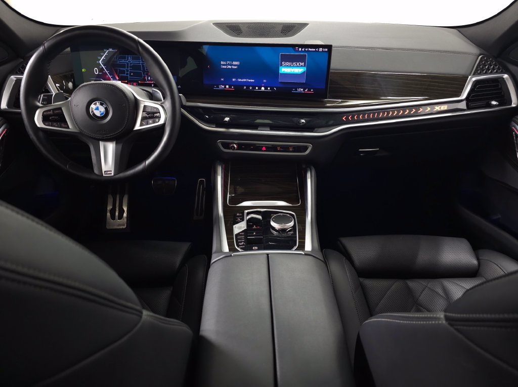 Used 2024 White BMW xDrive40i image 14