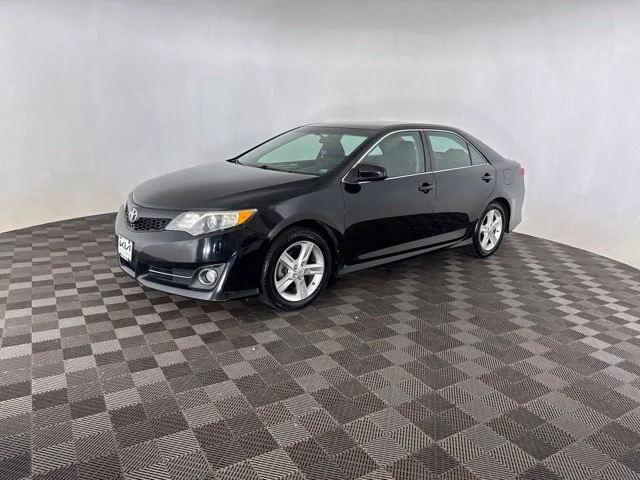 Used 2014 Black Toyota SE image 6