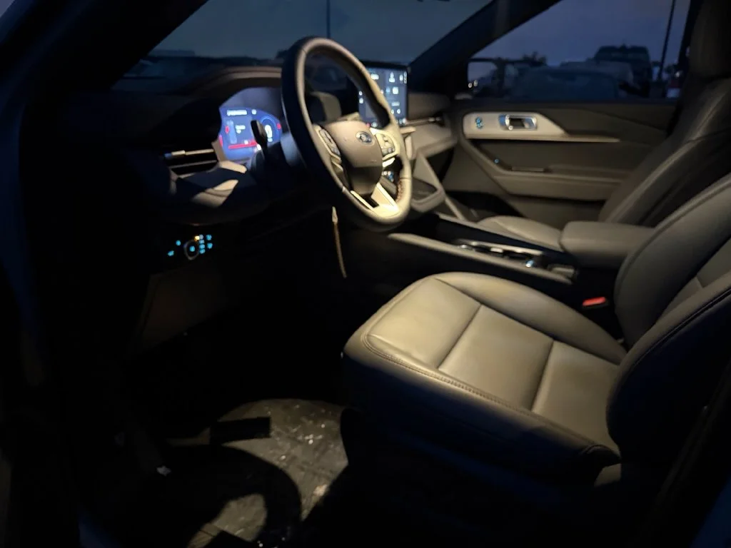 New 2027 Avalanche Gray Ford Active image 11