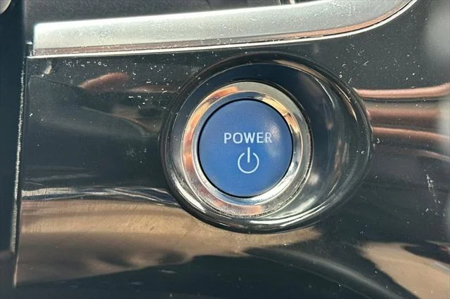 Certified Used 2021 Wind Chill Pearl Toyota  image 22