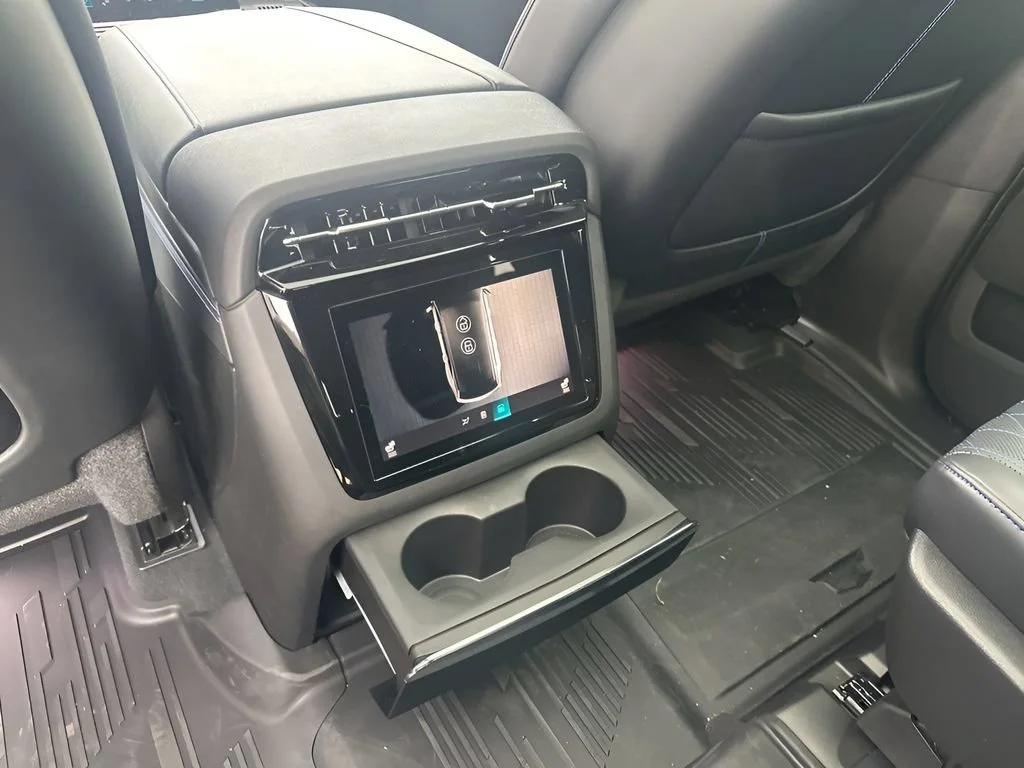 2026 Cadillac Escalade IQ Luxury - Photo 22