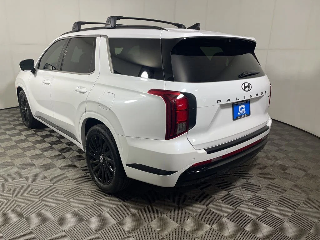 Used 2025 White Hyundai Calligraphy Night Edition image 5