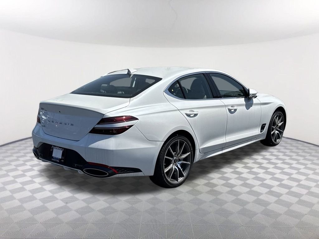 Used 2025 White Genesis 2.5T image 5