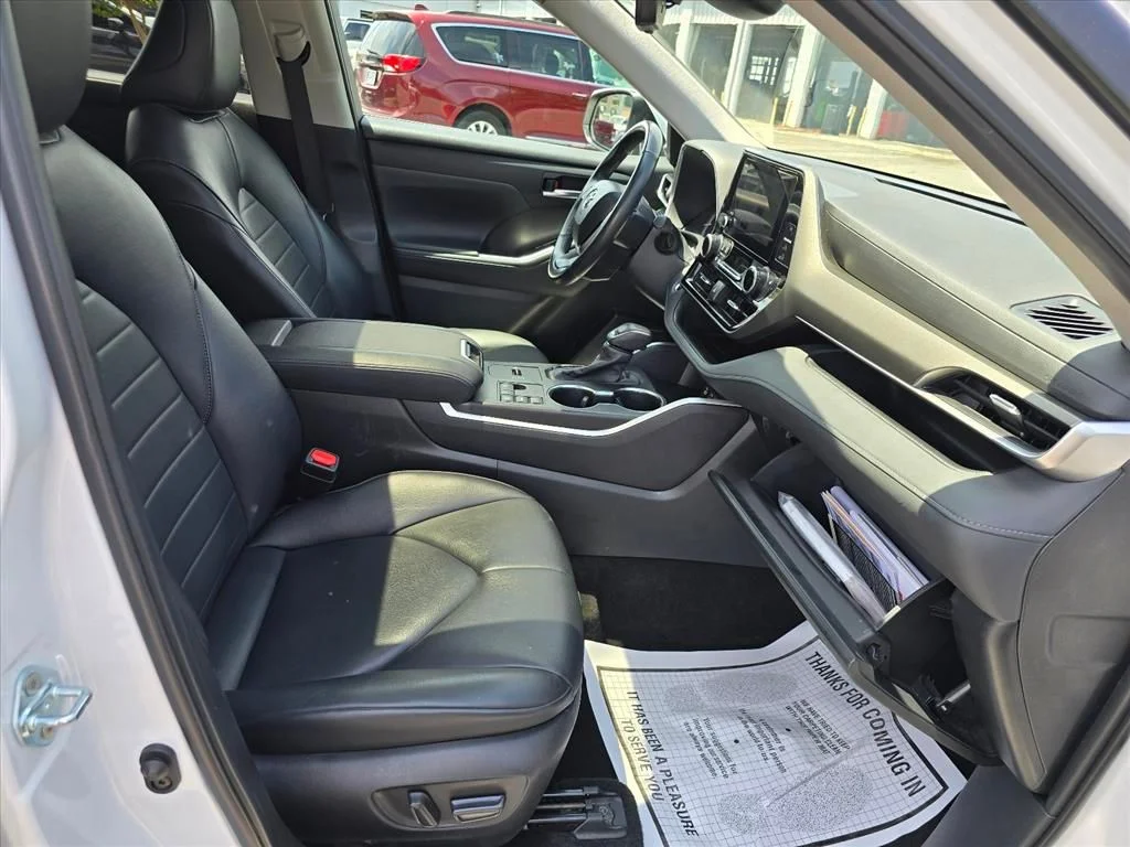 Used 2024 Beige Toyota XLE image 15