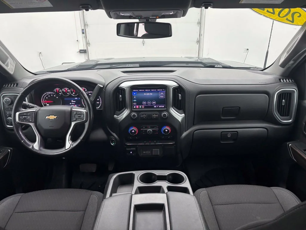 Used 2022 Blue Chevrolet LT image 4