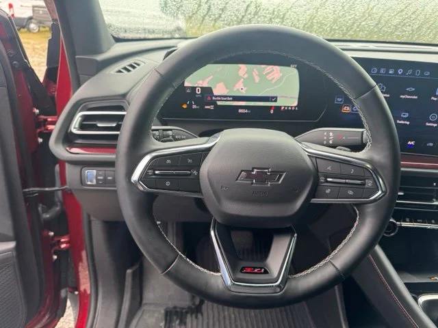 Used 2025 Red Chevrolet Z71 image 18