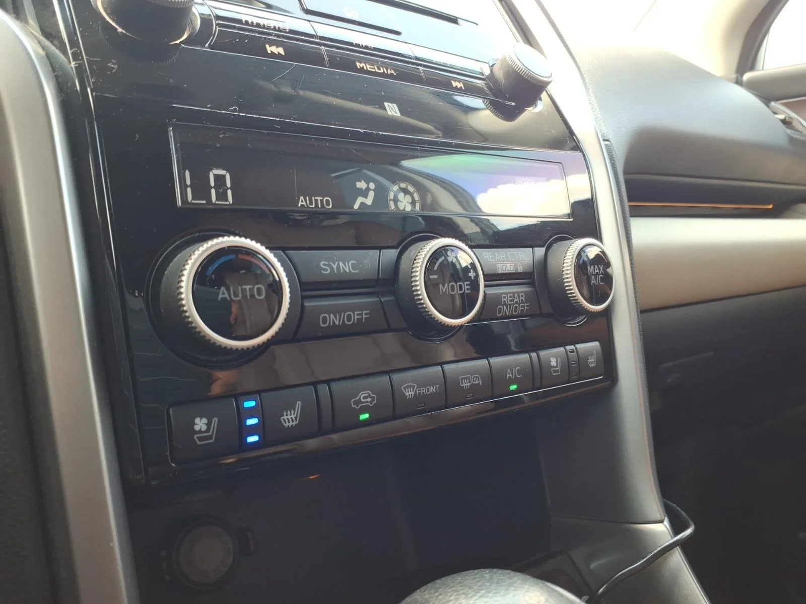 Used 2019 Magnetite Gray Metallic Subaru Touring image 26