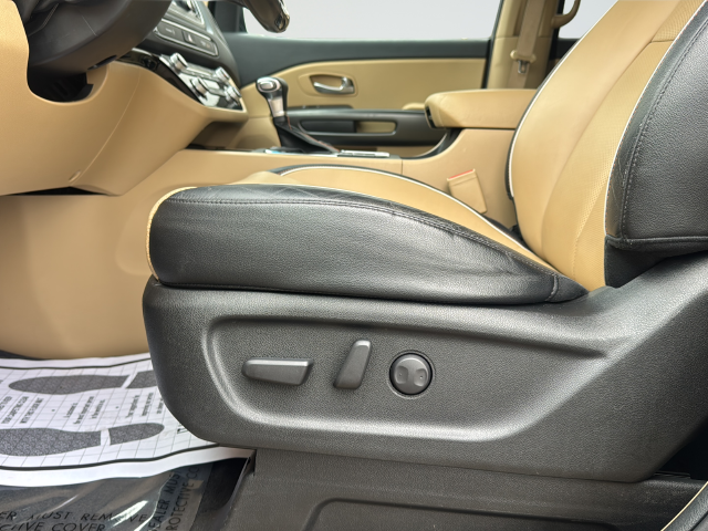 Used 2020 Black Kia EX image 18