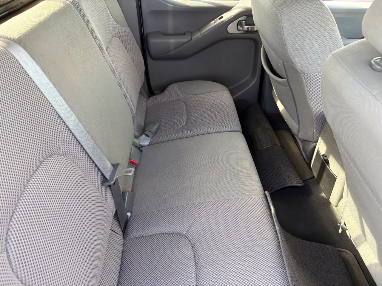 Used 2019 Brilliant Silver Metallic Nissan SV image 13