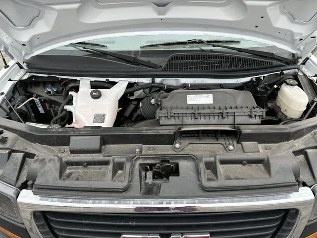 2025 GMC Savana Cargo Work Van - Photo 28