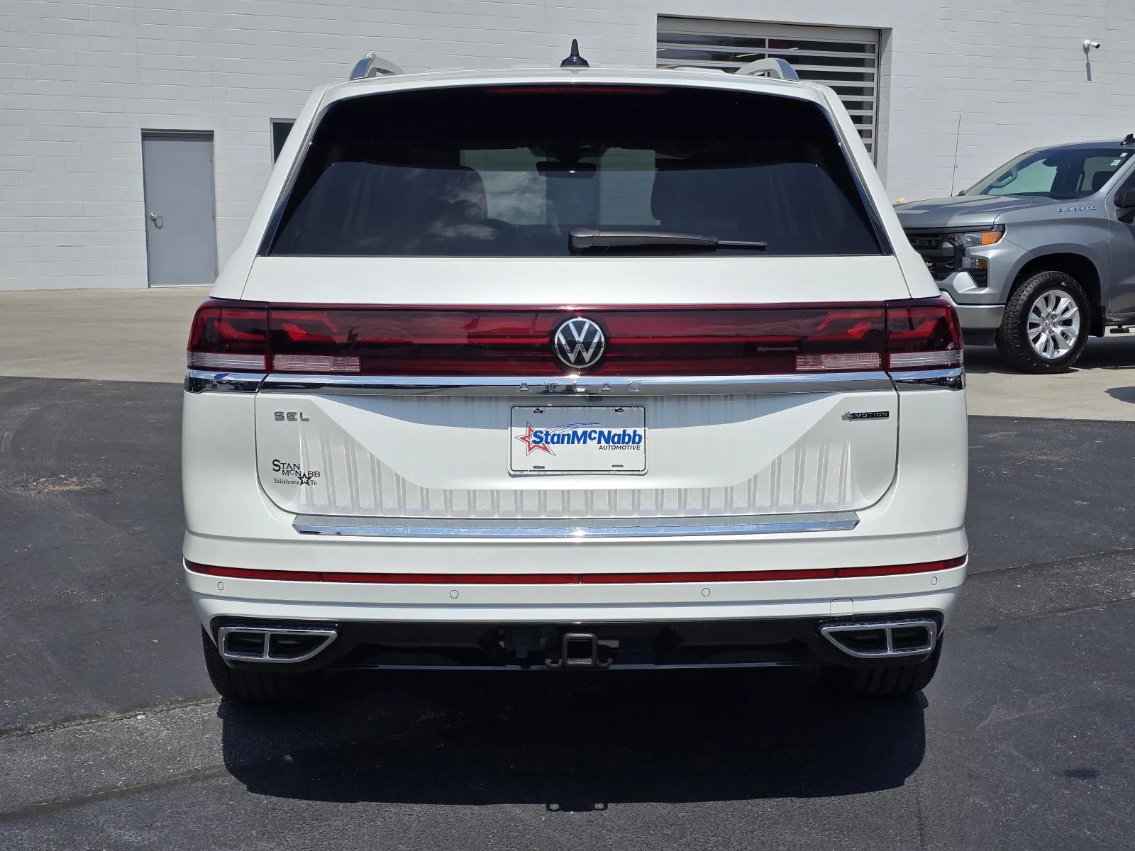 Used 2025 White Volkswagen 2.0T SEL Premium R-Line image 6