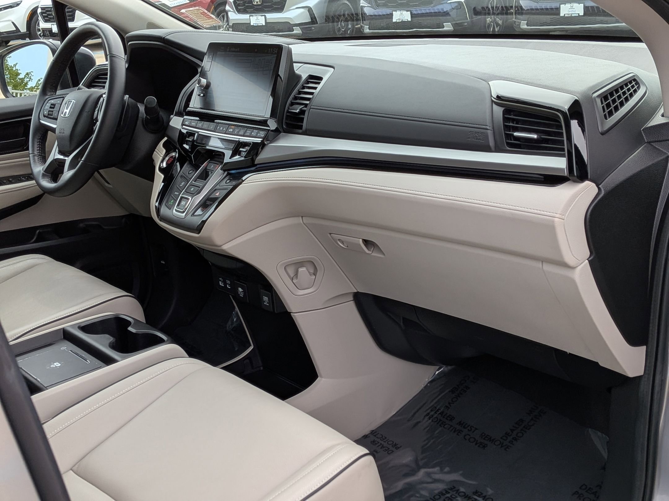 2025 Honda Odyssey Touring - Photo 33