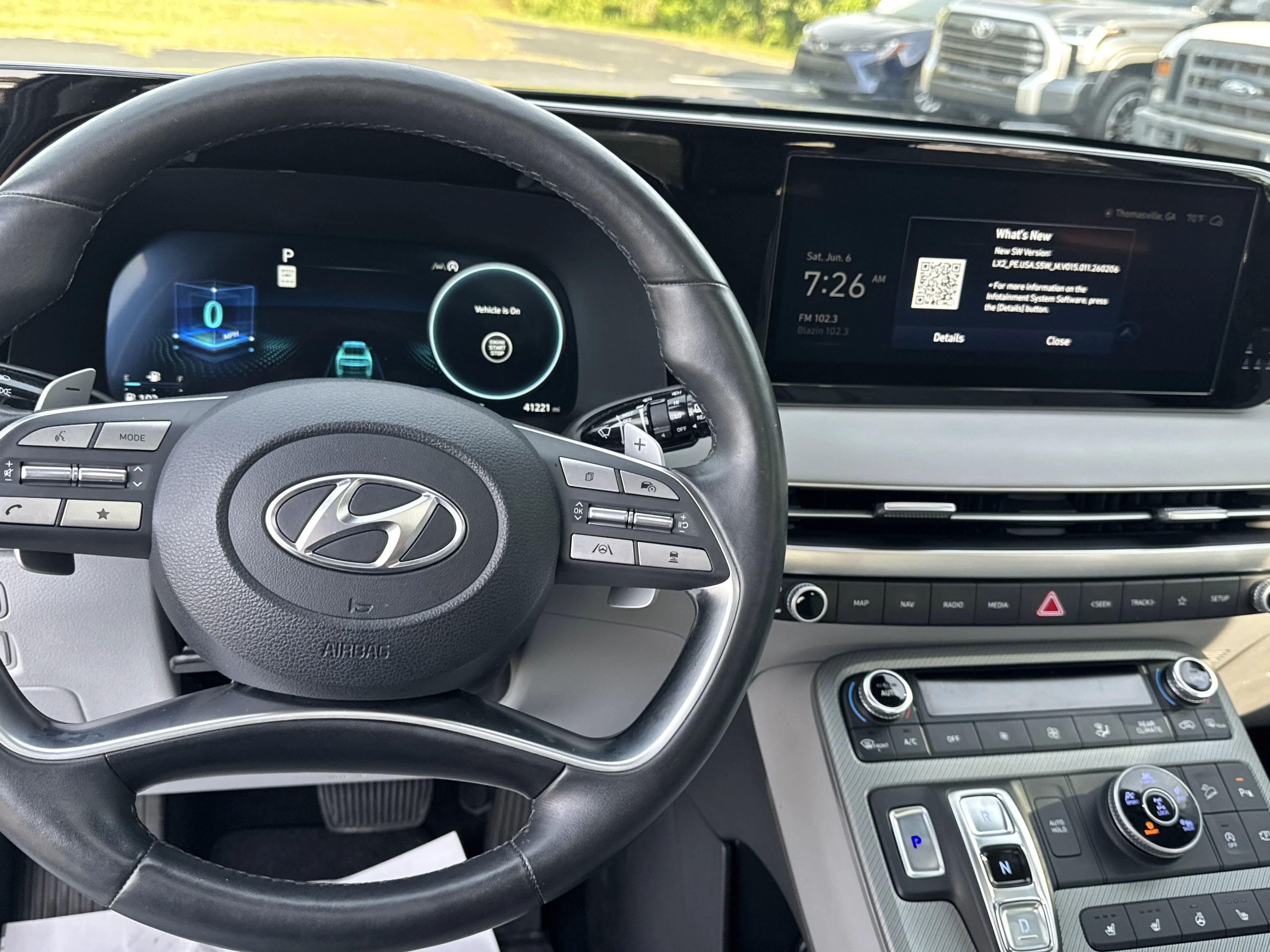 Used 2023 Moonlight Cloud Hyundai SEL image 17