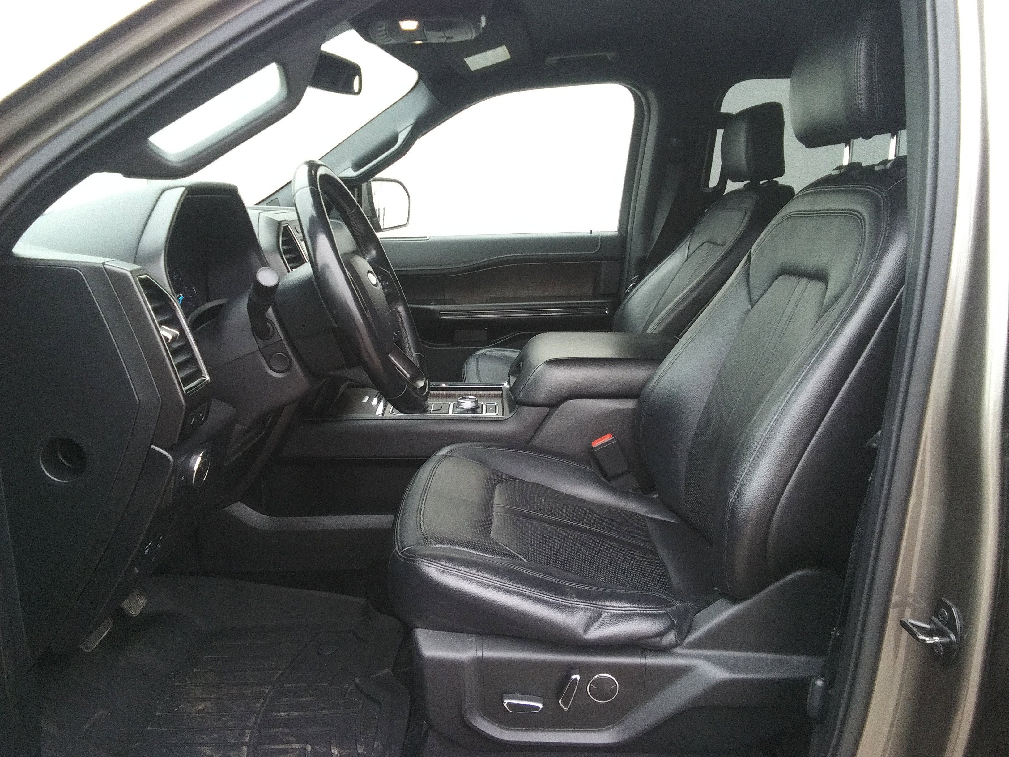 Used 2018 Gray Ford Limited image 15