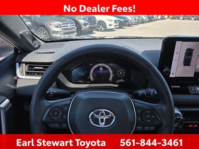 Certified Used 2023 MID BLCK/MAG GRAY Toyota  image 6