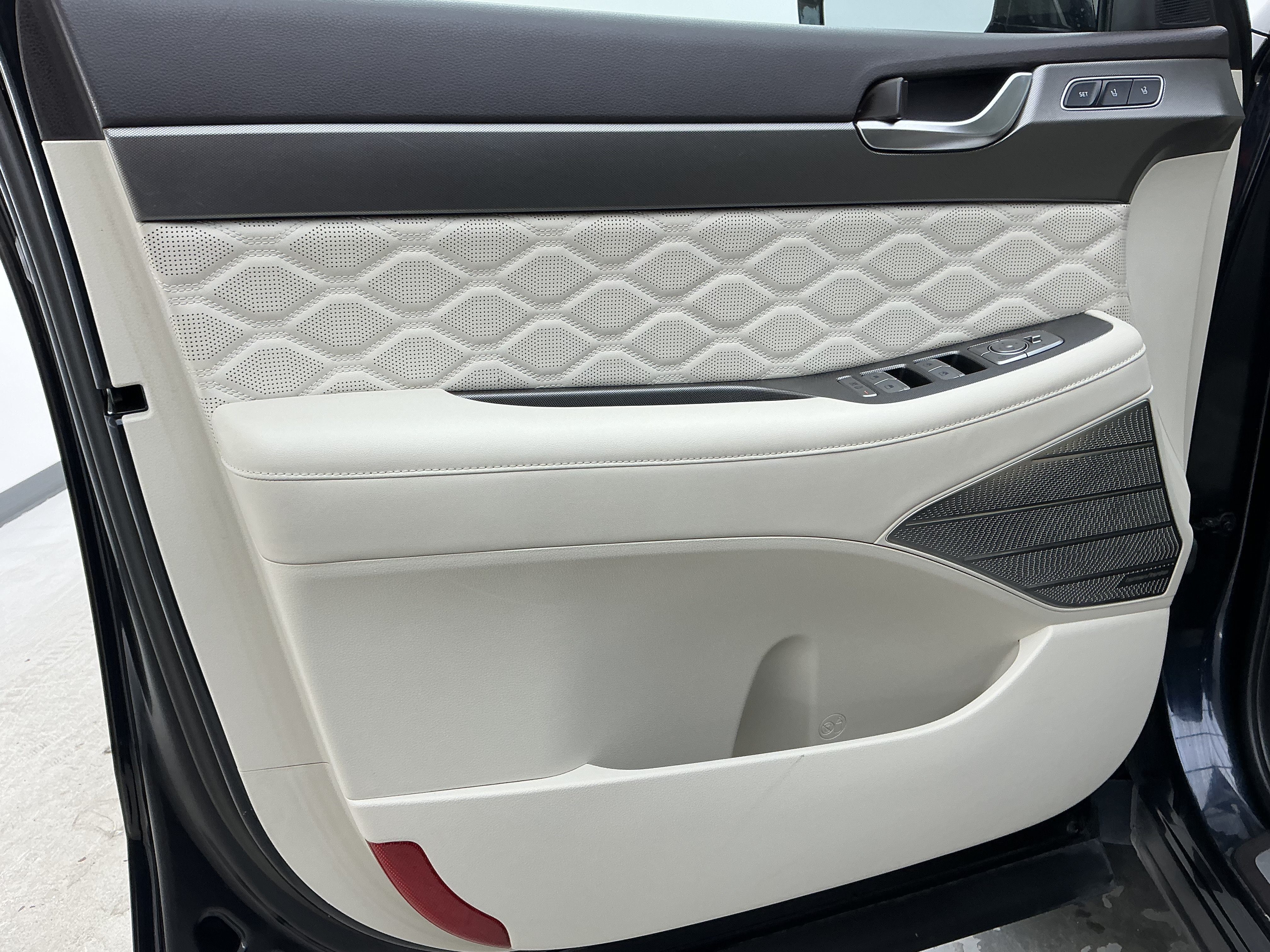 2020 Hyundai Palisade Limited - Photo 14
