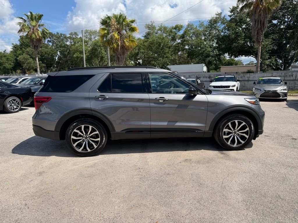 2022 Ford Explorer ST - Photo 7