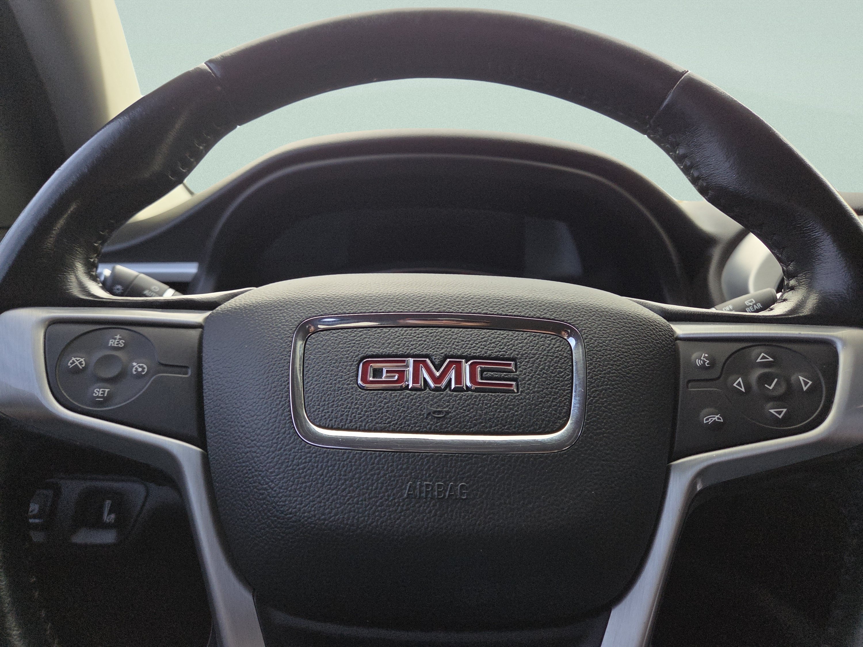Used 2020 Summit White GMC SLE image 30