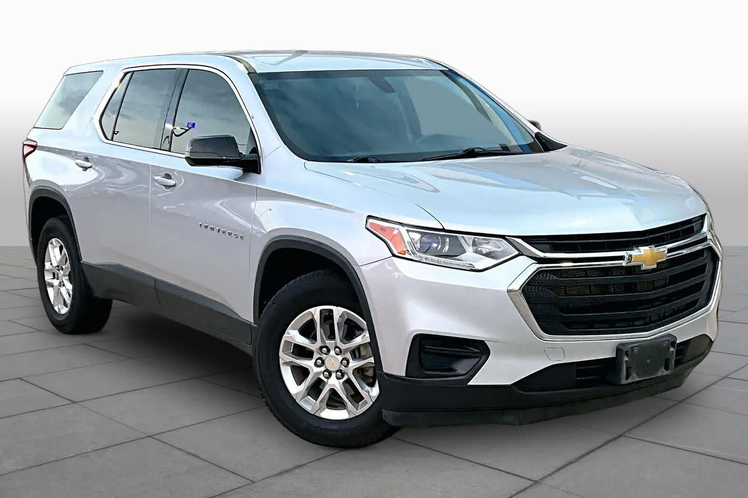 Used 2020 Silver Ice Metallic Chevrolet LS image 3