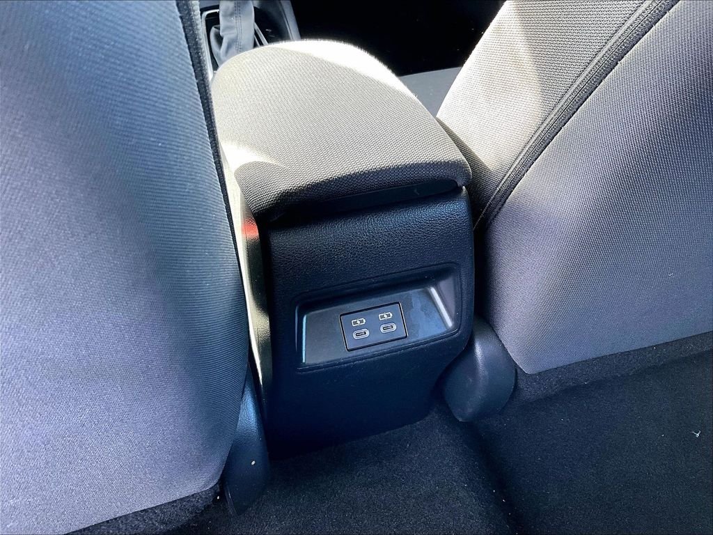 Used 2024 Blueprint Toyota LE image 27