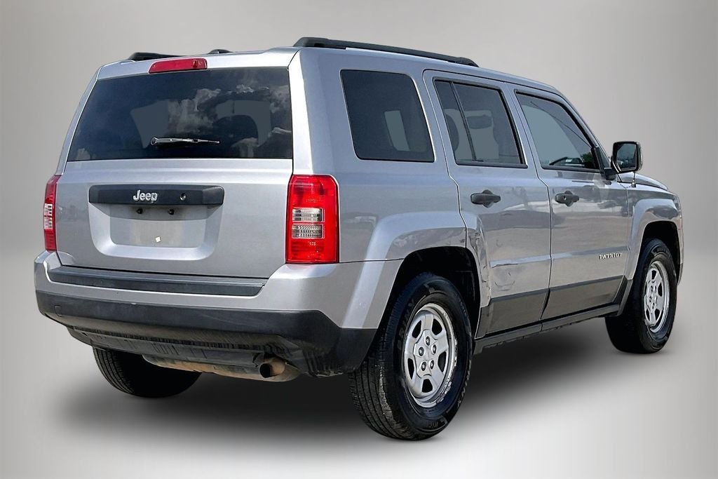Used 2016 Maximum Steel Metallic Jeep Sport image 5