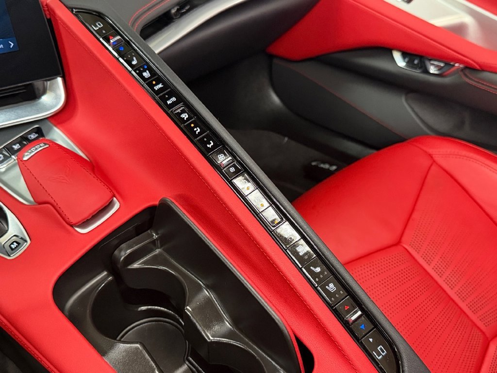 Used 2024 White Chevrolet Stingray image 22