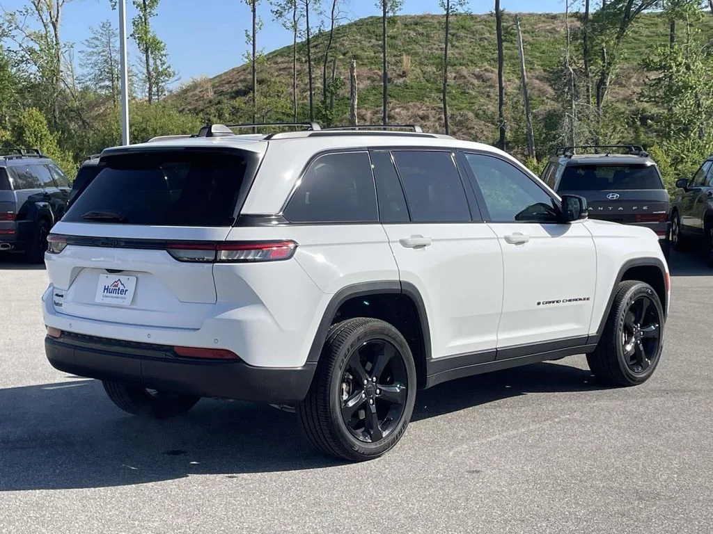 2025 Jeep Grand Cherokee Altitude - Photo 28