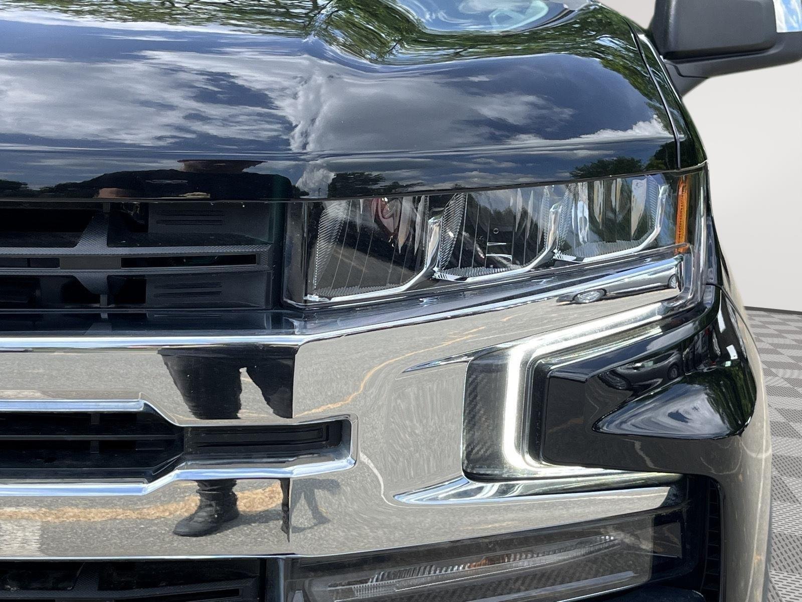 Used 2022 Black Chevrolet LT image 10