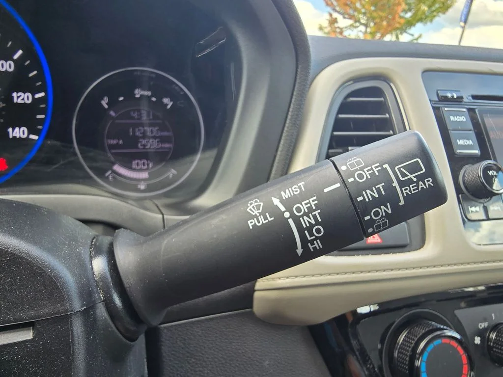 Certified Used 2019  Honda LX image 31