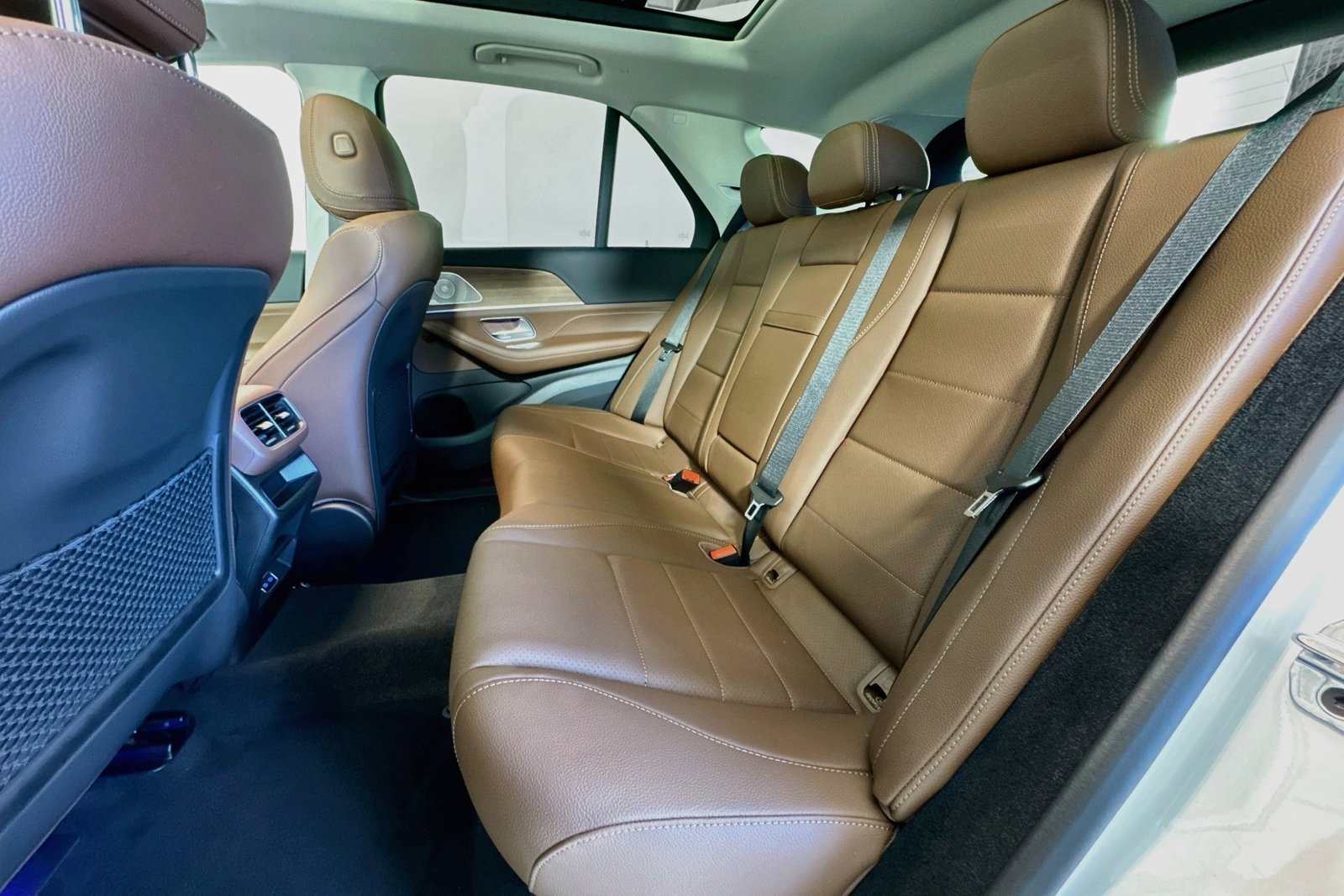 New 2026 Polar White Mercedes-Benz GLE 450 image 22